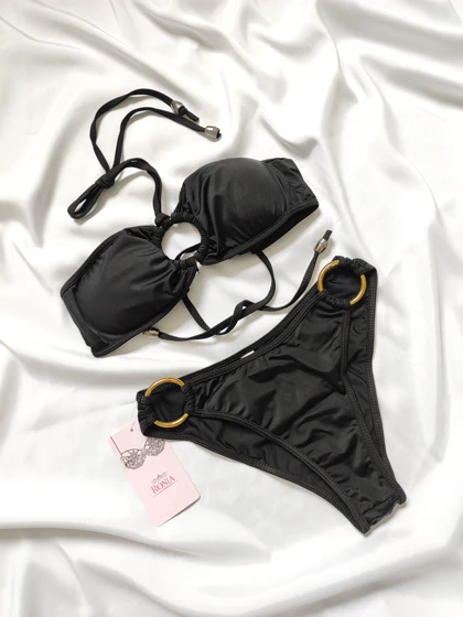 بیکینی دو تیکه گره‌ای