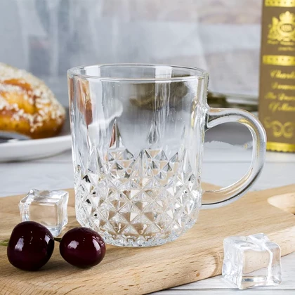 استکان چای خوری دسته دار مدل الماس