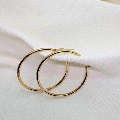 گوشواره استیل حلقه‌ای ساده (رنگ طلایی) | سایز متوسط و کلاسیک