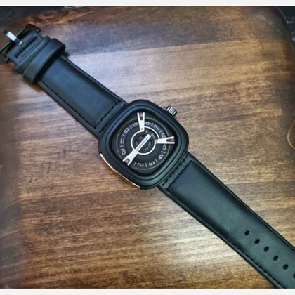 ساعت مچی مردانه وپسرانه سون فرایدی دردورنگ شیک وخاص