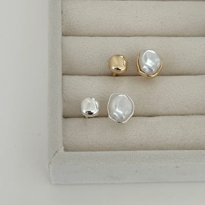 انگشتر زنانه مینیمال مرواریدی کد 814