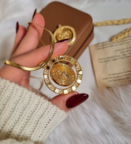 گردنبند ورساچه طرح طلا G11