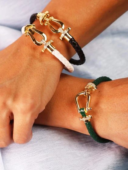 دستبند امگا مستر نگین‌دار کد B2107