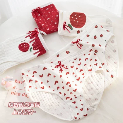 شورت زنانه عروسکی کبریتی وارداتی مدل strawberry