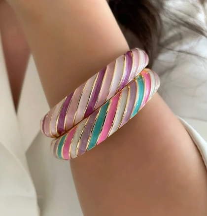 بنگل رنگین کمان میناکاری