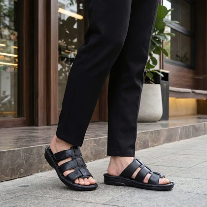 صندل چرم مردانه مدل سوسای