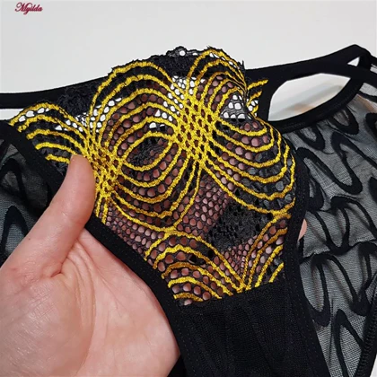 ست شورت و سوتین فنردار زنانه کارنا رز مدل گیپور هندسی زرد کد 4874-2038-2