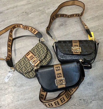 کیف فندی نیمگرد 3520