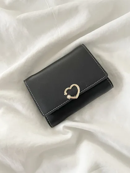 کیف پول دخترانه