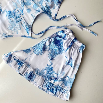 تاپ و شلوارک ساتن طرح blue forest