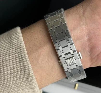 ساعت اودمار پیگه AP مردانه نقره ای صفحه سفید Audemars Piguet Royal Oak