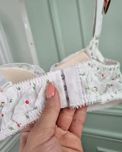 سوتین دخترانه حریر گل‌دار بدون فنر