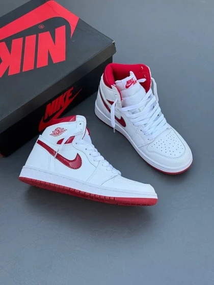کتانی ویتنامی ایر جردن وان ساق‌دار سفید قرمزNike Air Jordan 1 Retro High Metallic Red
