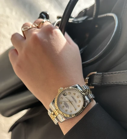 ساعت رولکس دیت جاست زنانه دورنگ طلایی صفحه سفید ایندکس نگین Rolex Datejust