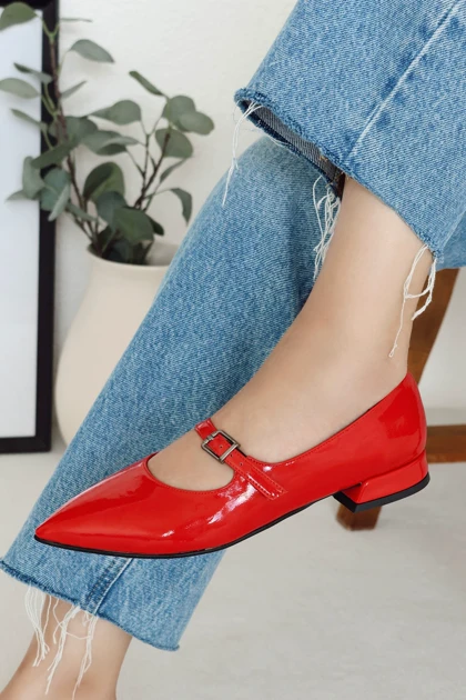 کفش پاشنه‌بلند کلاسیک زنانه polka-store polka-store