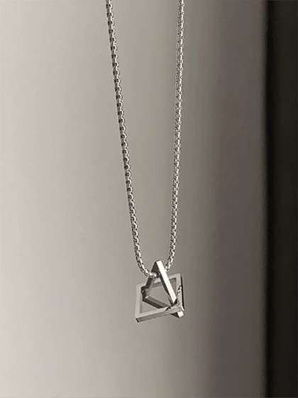 گردنبند برمودا