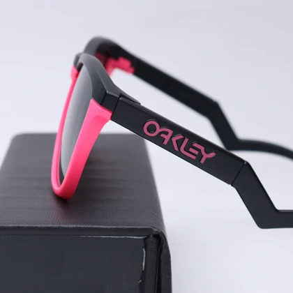 عینک برند OAKLEY کد 181471