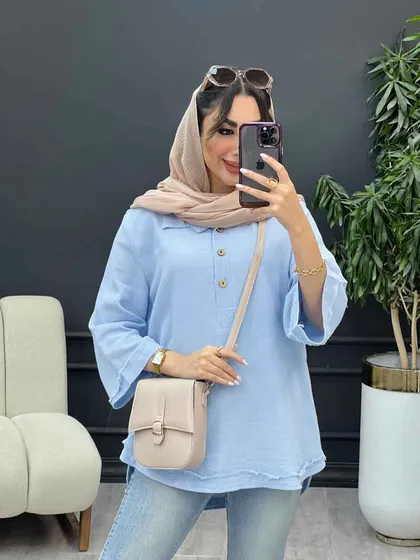 مانتو جلو بسته سه دکمه ریش دار