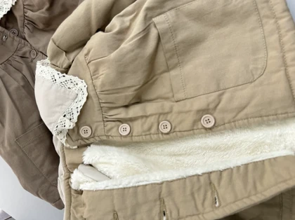 کت داخل پشمی یقه چین‌دار دخرانه