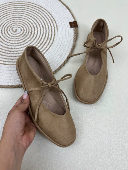 کالج زنانه عروسکی کلارک رو بند Clarks کد : 1483
