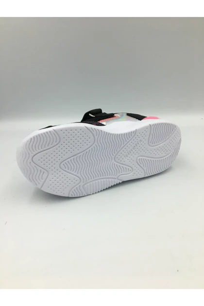 کفش پیاده روی بچگانه کینتیکس kinetix