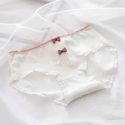 شورت قرمز خال‌خالی (L)