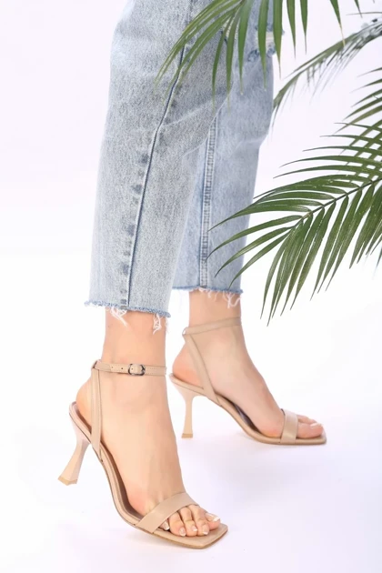 کفش پاشنه‌بلند کلاسیک زنانه shoeberry shoeberry