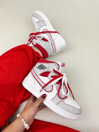 کتانی ونس ساق‌دار زنانه ایر جردن وان رد فانتوم jordan 1 RED fantom کد 912