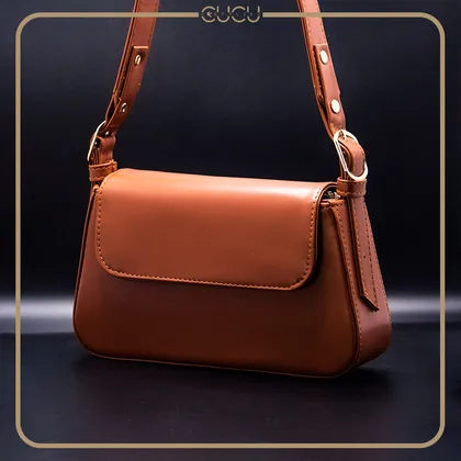 کیف زنانه دوشی آبان ( چرم وارداتی)