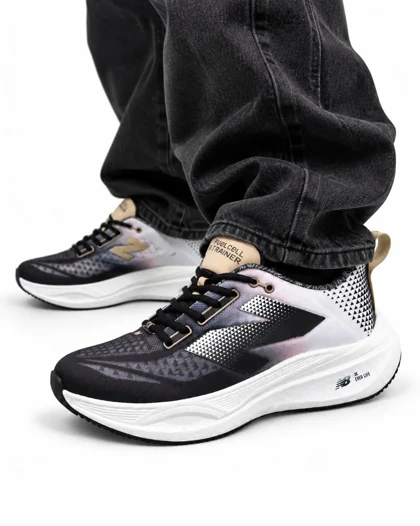 کفش کتانی رانینگ مردانه نیوبالانس زیره بست سفید سرمه ای New BALANCE
