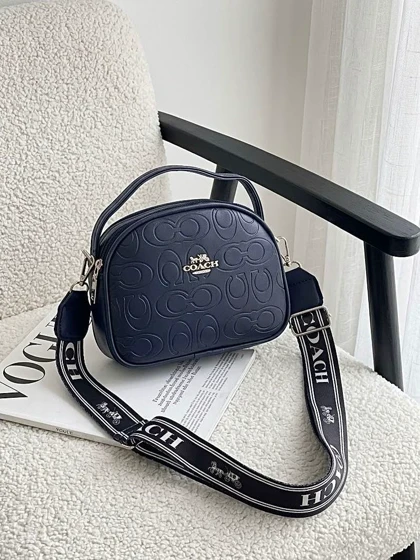 کیف زنانه صندوقی Coach