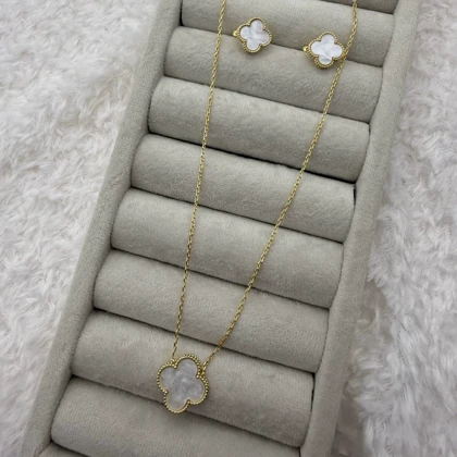 نیم ست ونکلیف سفید تک گل