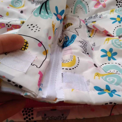 کاپشن فیلی دخترانه داخل صورتی