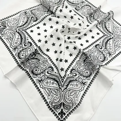 باندانا ستاره حاشیه‌دار