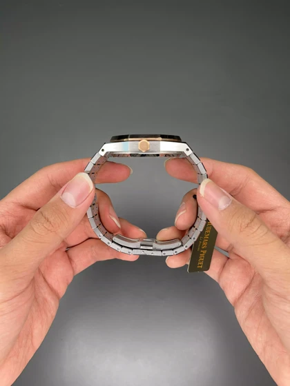 ساعت مچی اودمار پیگه اتوماتیک بند سیلور رزگلد Audemars Piguet