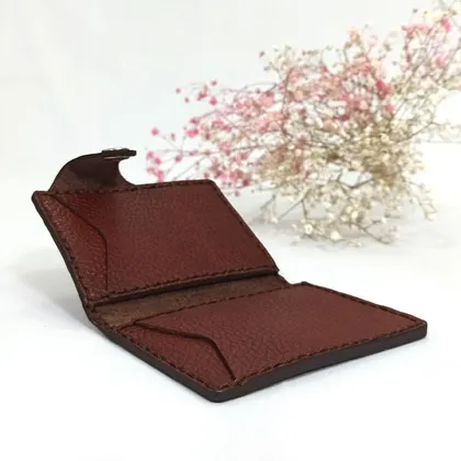 جاکارتی چرم طبیعی گاوی دکمه دار