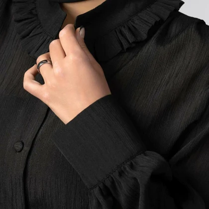 شومیز زنانه کریشه یقه چین‌دار مالین (Malin) سین استایل