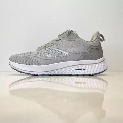 کفش پیاده روی مردانه اسکچرز مدل Go walk با زیره پنبه طوسی