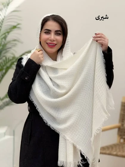 3681-شال پاییزه برکه