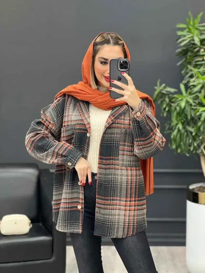 شکت کلاهدار دکمه چوبی