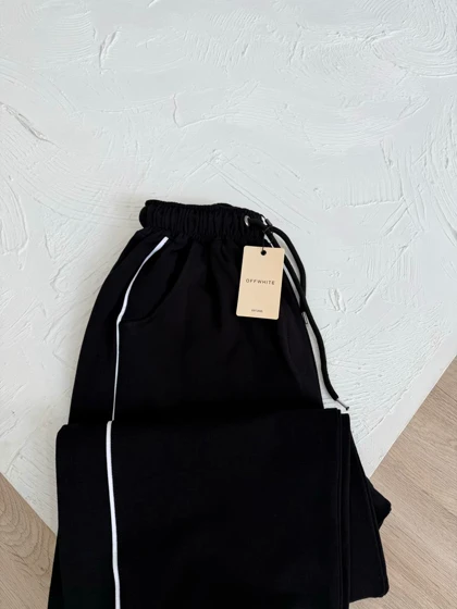 جاگرlimited مشکی