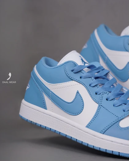 JORDAN 1 LOW University Bule