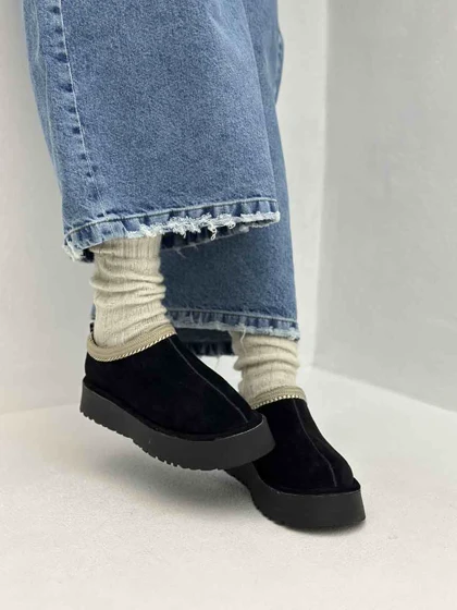 UGG طرحدار