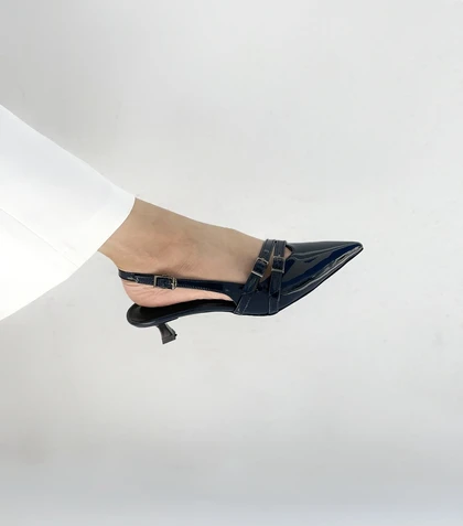 کفش پاشنه‌بلند