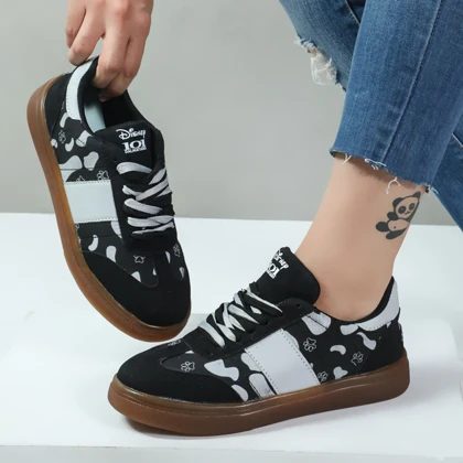 کفش کتانی زنانه رنگ مشکی سفید مدل پاپی کد 81750