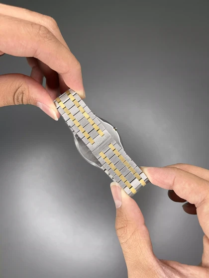 ساعت مچی گوچی سیلورطلایی صفحه صورتی Gucci