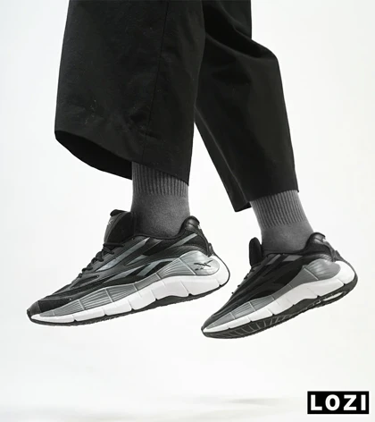کفش کتانی مشکی طوسی سفید مردانه reebok CROSS FIT
