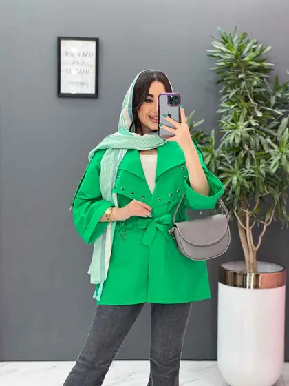 مانتو یقه پرچی سرشونه بنددار