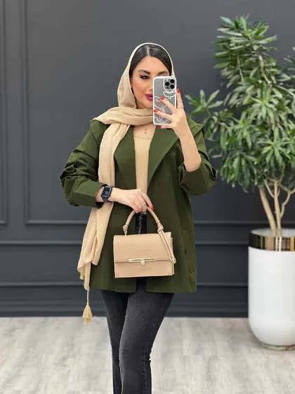 مانتو سرشانه ژیله دار پشت پاگن