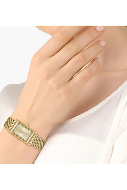 ساعت زنانه lacoste